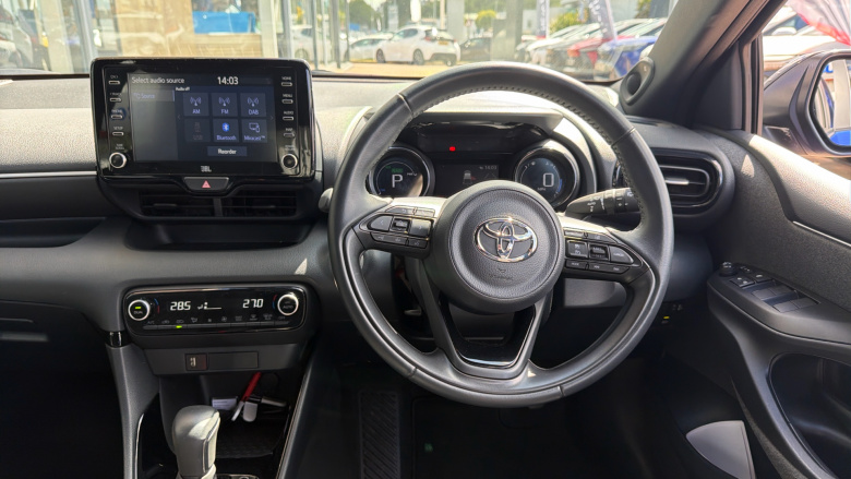 Toyota Yaris 1.5 Hybrid Dynamic 5dr CVT Hybrid Hatchback
